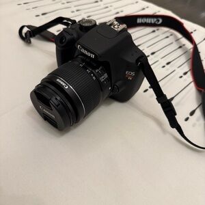 Canon EOS Rebel T5 DSLR Camera in Black with 18-55mm Lens